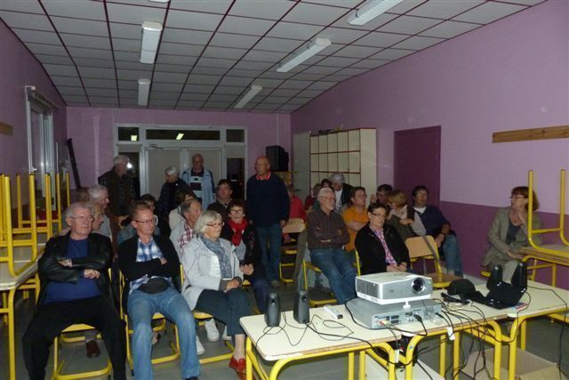 En attendant la projection...