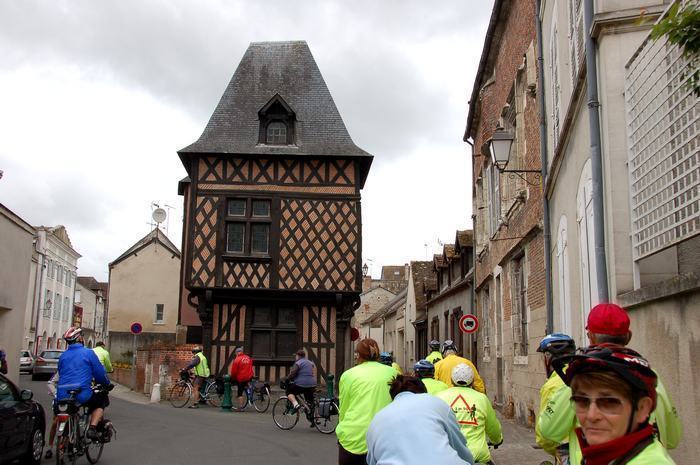 Nous traversâmes Romorantin