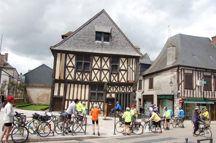 Aubigny se fit assiéger à son tour