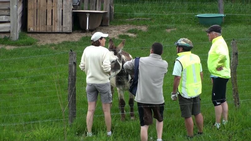 <p>N'est-ce pas lui qui écrit dans le blog ?</p>